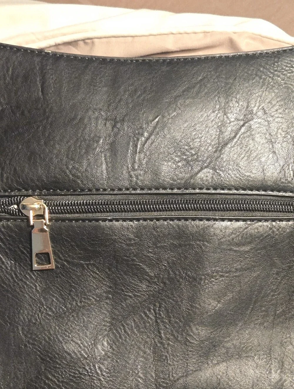 Jenn & Co NWT Plaid Crossbody With Guitar Strap